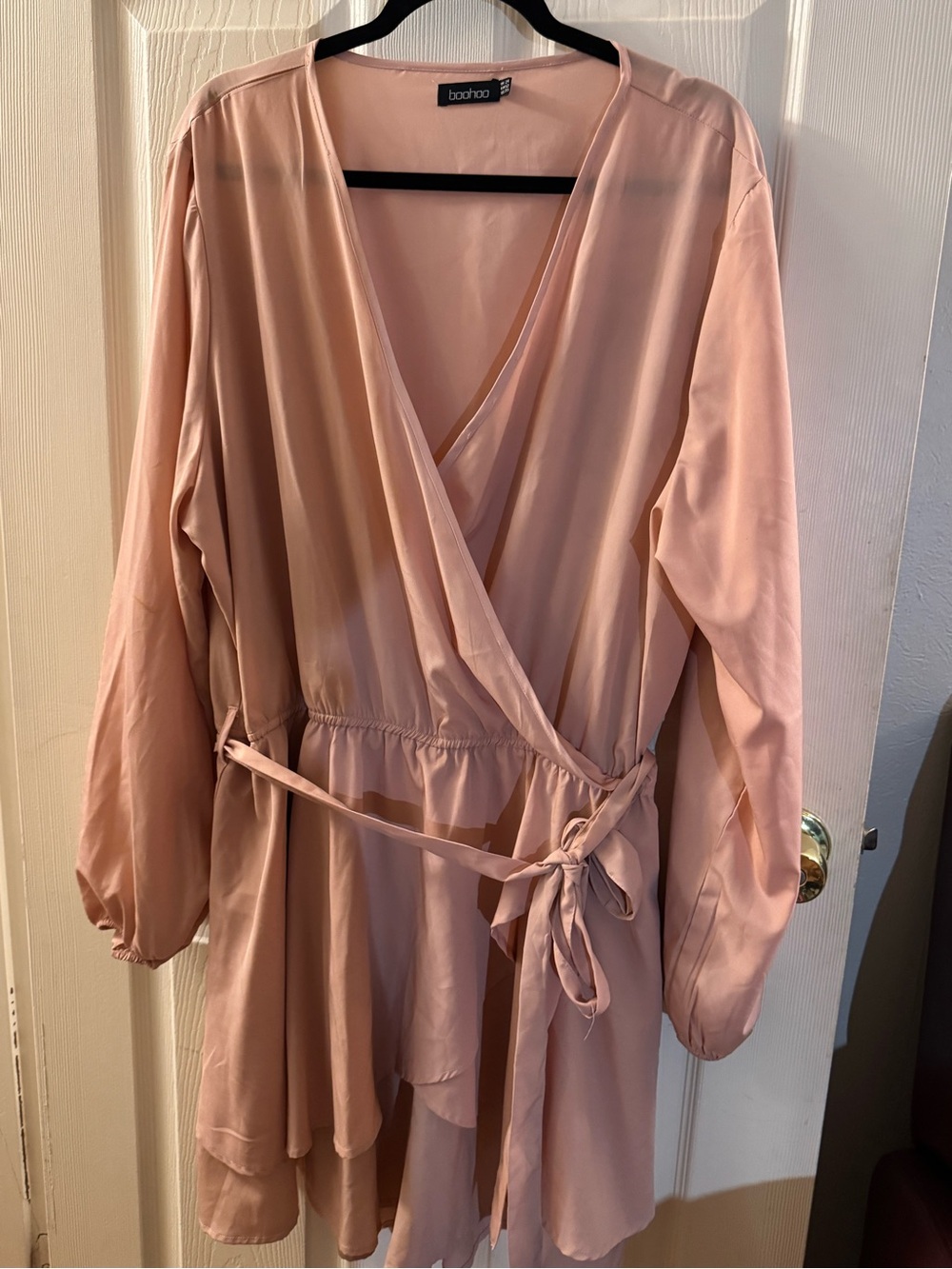 Boohoo Dusty Pink Wrap Romper with Tie Waist
